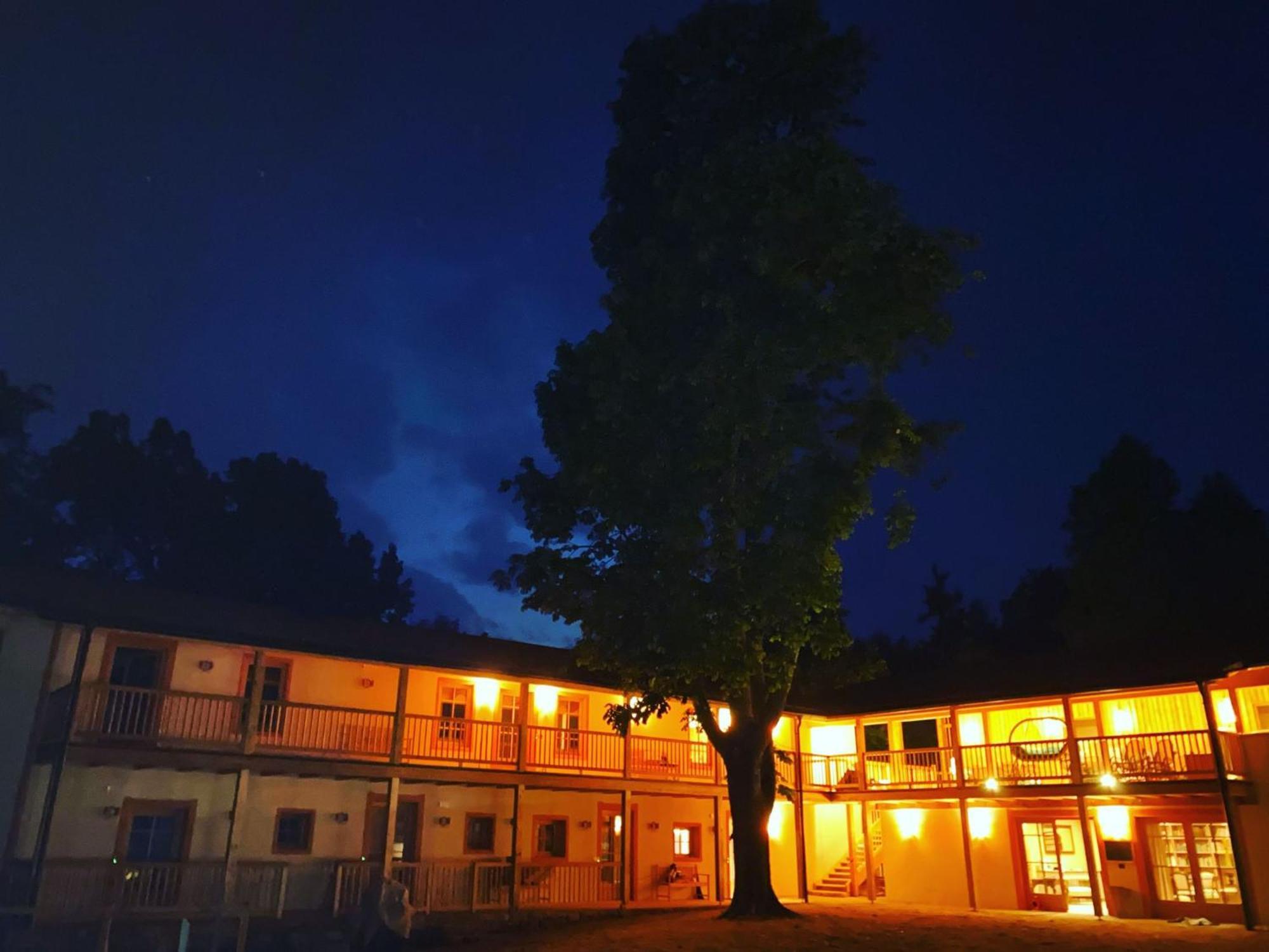 Haus Himmelfahrt Villa โซปราบอลซาโน ภายนอก รูปภาพ